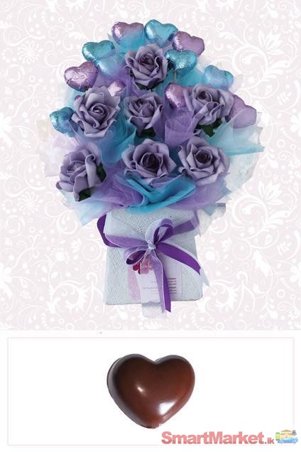 Celebrate Mother's Day with a lovely chocolate bouquet! Customize with flower just the way your mom like