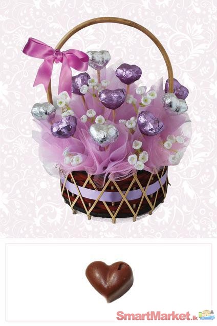 Celebrate Mother's Day with a lovely chocolate bouquet! Customize with flower just the way your mom like