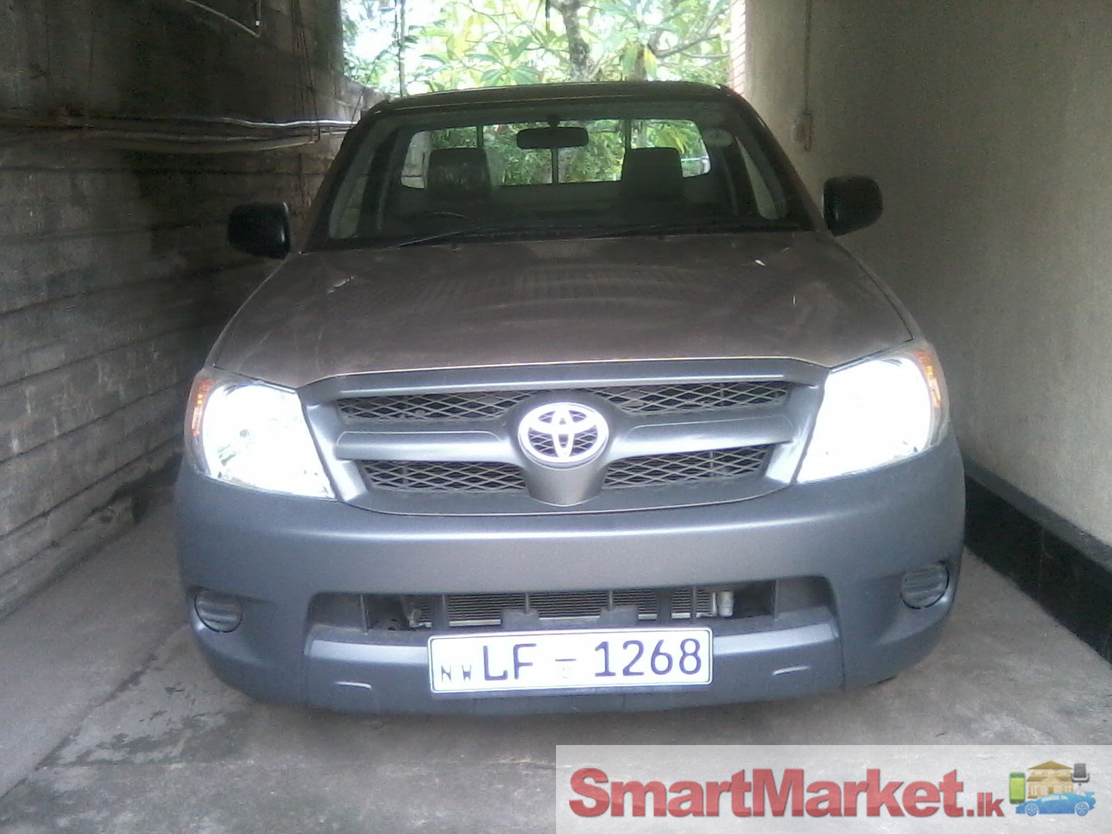 Toyota Hilux Single cab- Done only 4000 KM
