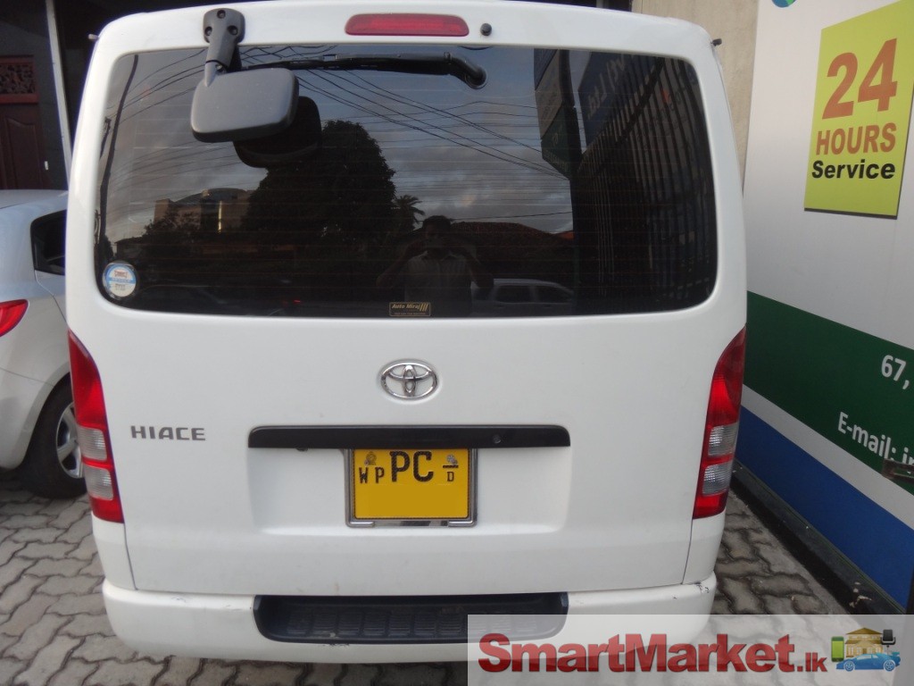 Toyota Hiace KDH200 DX For Sale