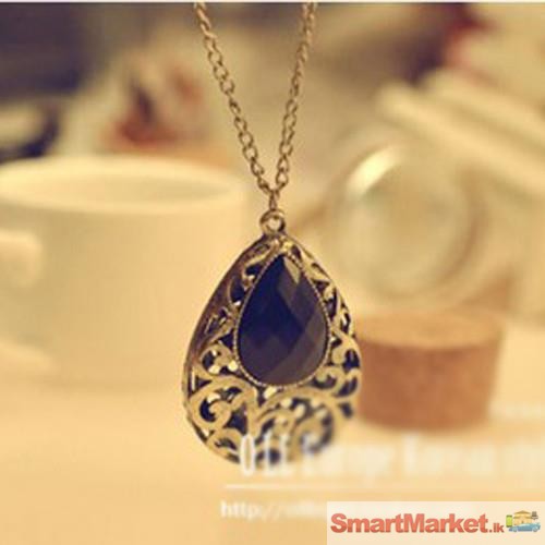 Black water Drop Pendant Necklace