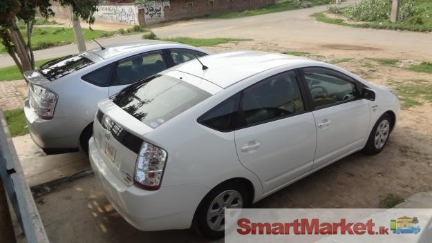 Toyota Hybrid Prius available for RENT