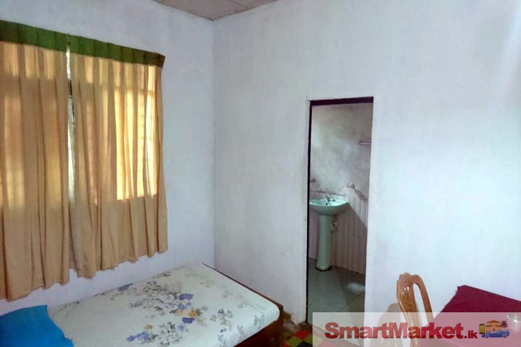 Guest House for Sale in Kadawatha.