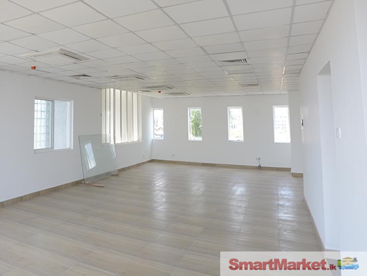 Commercial Building for Rent /Lease in Colombo 5