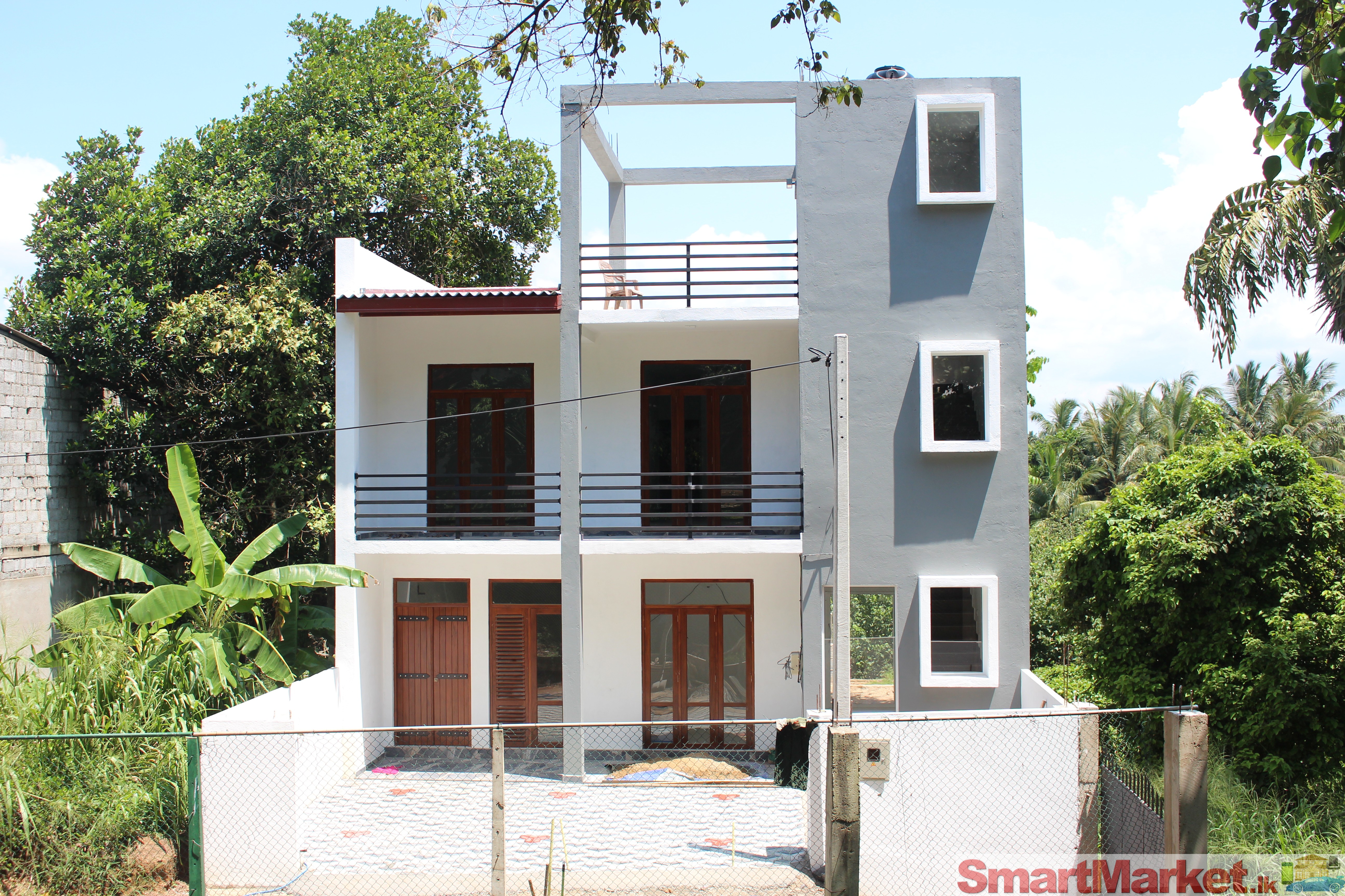 Complete House for sale in Station rd, Wattala.