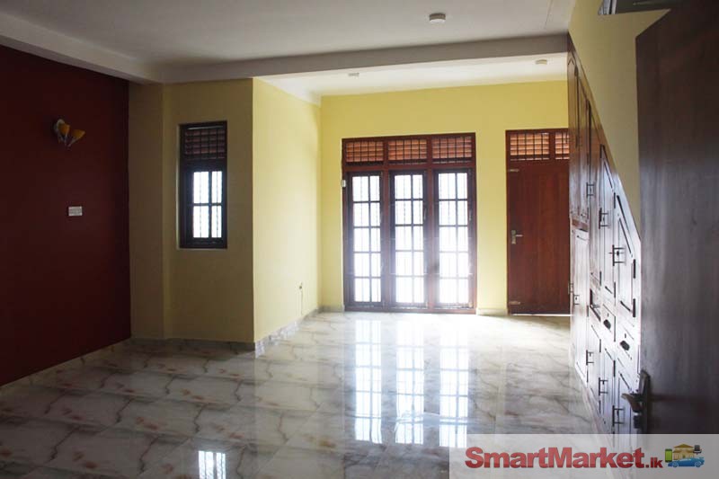 Two Storied House for Rent in Ragama Road, Kadawatha.