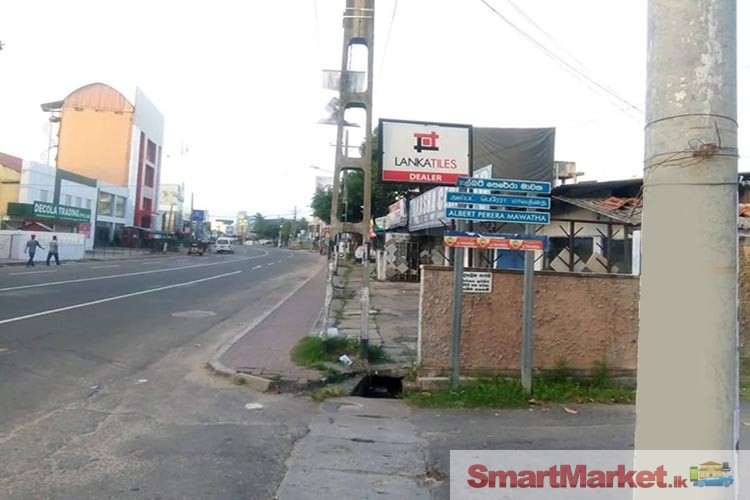 17.75 Perches Land with House for Sale at Nawala Road, Nugegoda