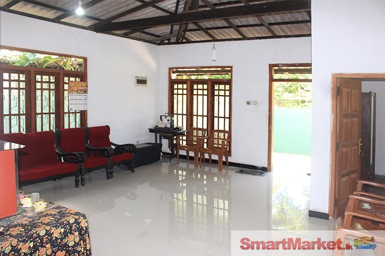 House for Sale in Yakkala, close to Kandy Road.